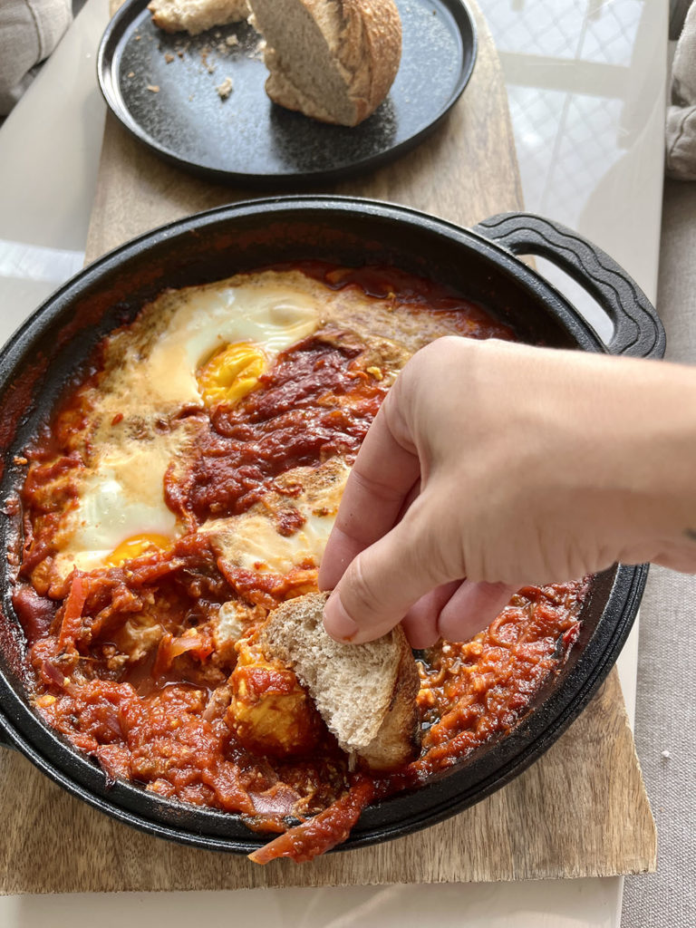 Shakshuka_vegetariana_Nutri_Poliana_Scarcella5